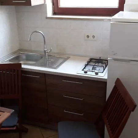 Private Apartments, Parking, Beach Distance 350 Meters Apartman