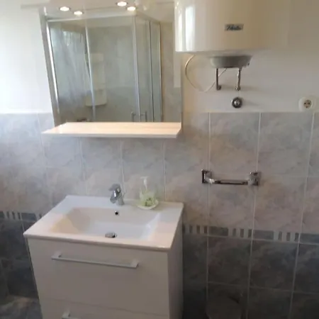 Private Apartments, Parking, Beach Distance 350 Meters *