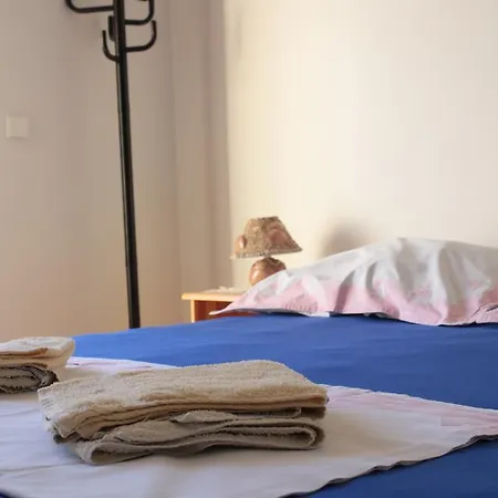 Private Apartments, Parking, Distance 350 Meters 公寓