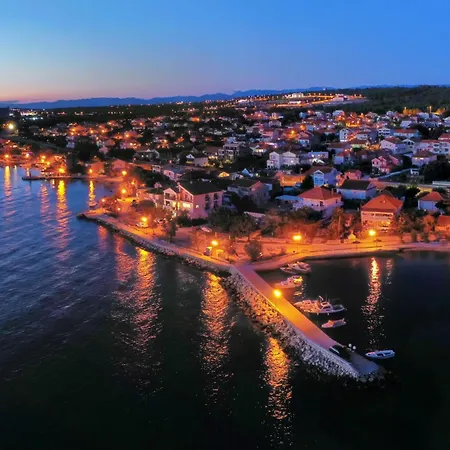 Private Apartments, Parking, Beach Distance 350 Meters