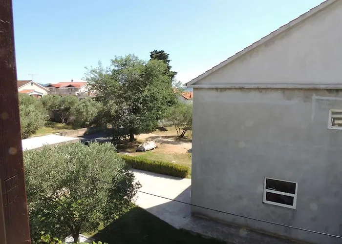 아파트 Private Apartments, Parking, Distance 350 Meters