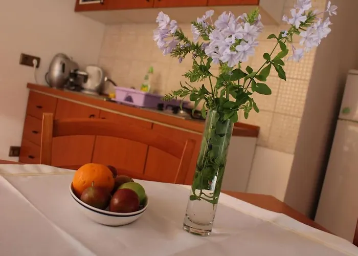 아파트 Private Apartments, Parking, Distance 350 Meters *