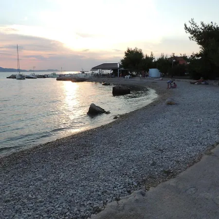 Apartamento Private Apartments, Parking, Distance 350 Meters