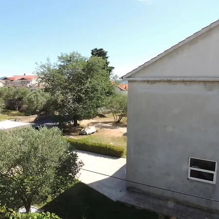 Apartamento Private Apartments, Parking, Distance 350 Meters