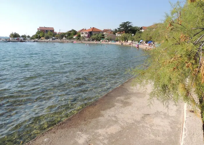 Private Apartments, Parking, Distance 350 Meters Apartman Bibinje
