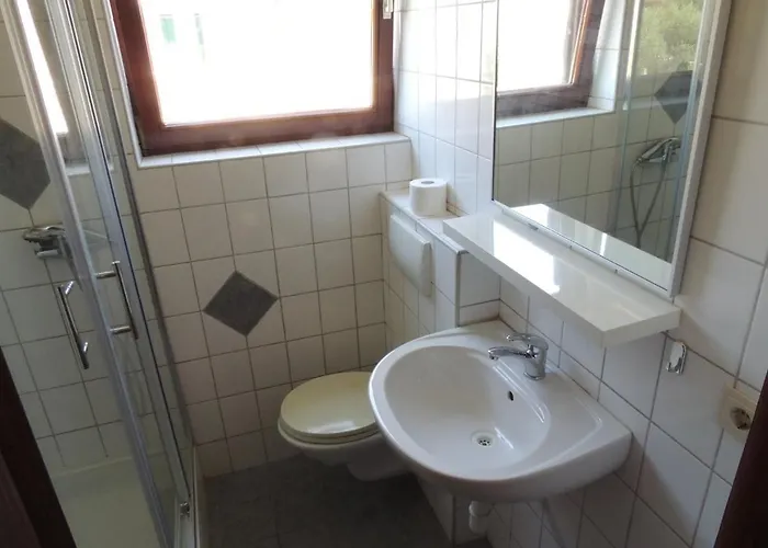 Private Apartments, Parking, Distance 350 Meters Apartman