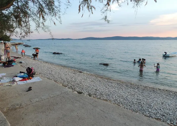 Private Apartments, Parking, Distance 350 Meters Apartman Bibinje